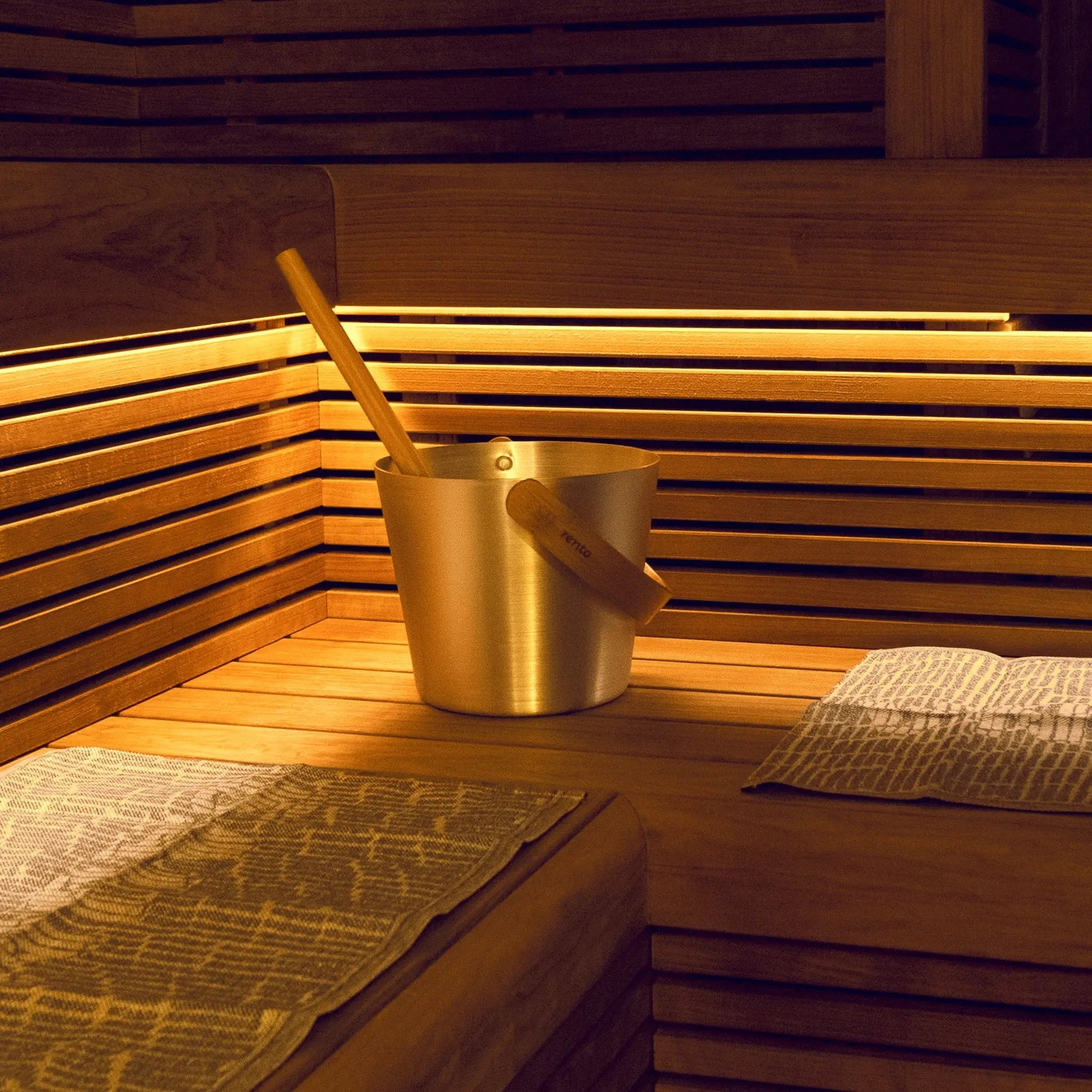 Natural Anodised Aluminium Sauna Set - Sauna Ladle, Bucket & Thermometer Sauna Accessories Set | Finnmark Sauna