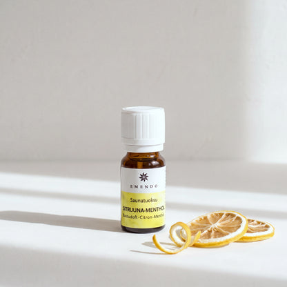 Emendo Lemon & Menthol Sauna Scent (10ml) with dried lemon slices