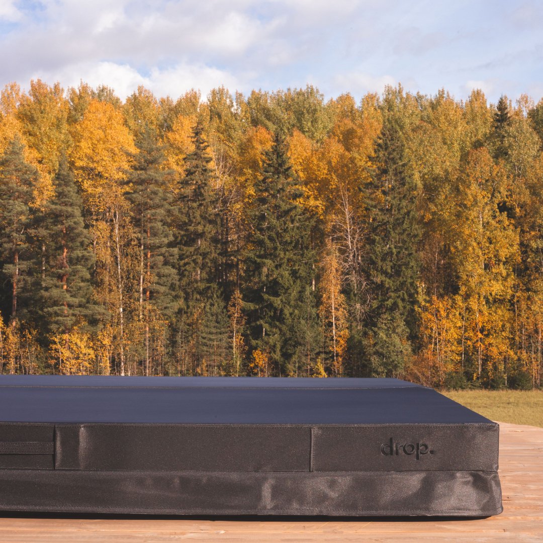 Drop X Outdoor Hot Tub by Drop Spa Hot Tub | Finnmark Sauna