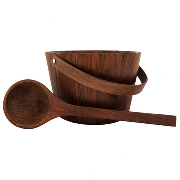 Emendo Wooden Sauna Pail and Ladle - Brown | Finnmark Sauna Sauna Accessories | Finnmark Sauna