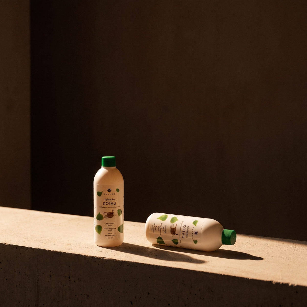 Emendo Birch Sauna Scent (500ml) - lifestyle in sunlight