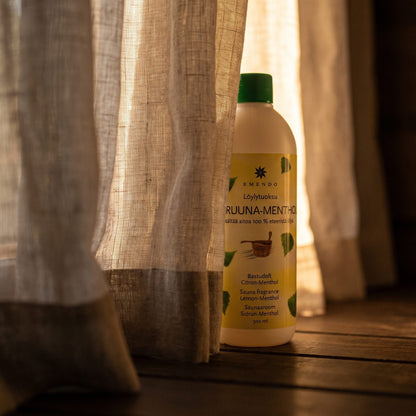 Emendo Lemon & Menthol Sauna Scent (500ml) - lifestyle behind linen curtain
