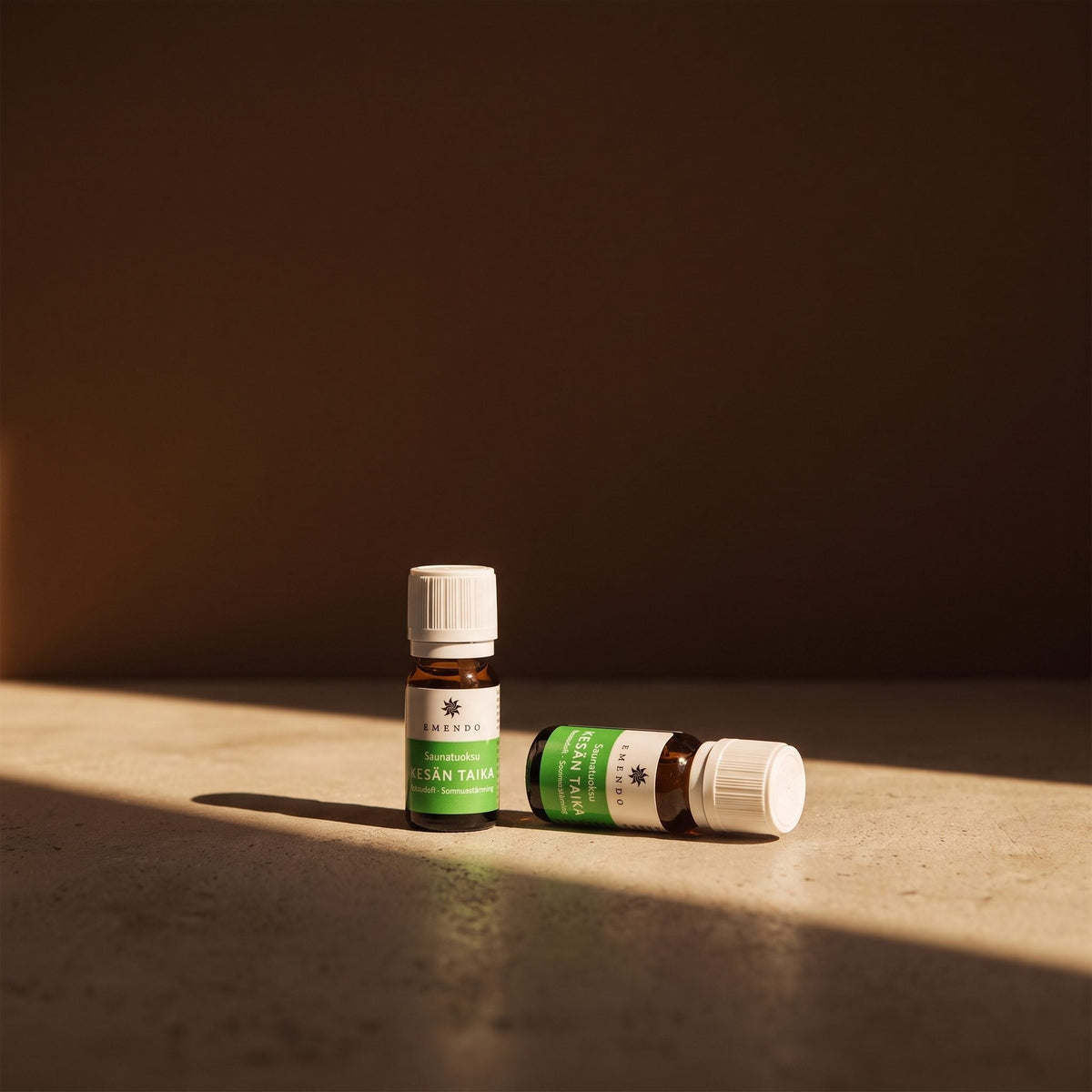 Emendo Summer Magic Sauna Scent (10ml) - lifestyle in sunlight