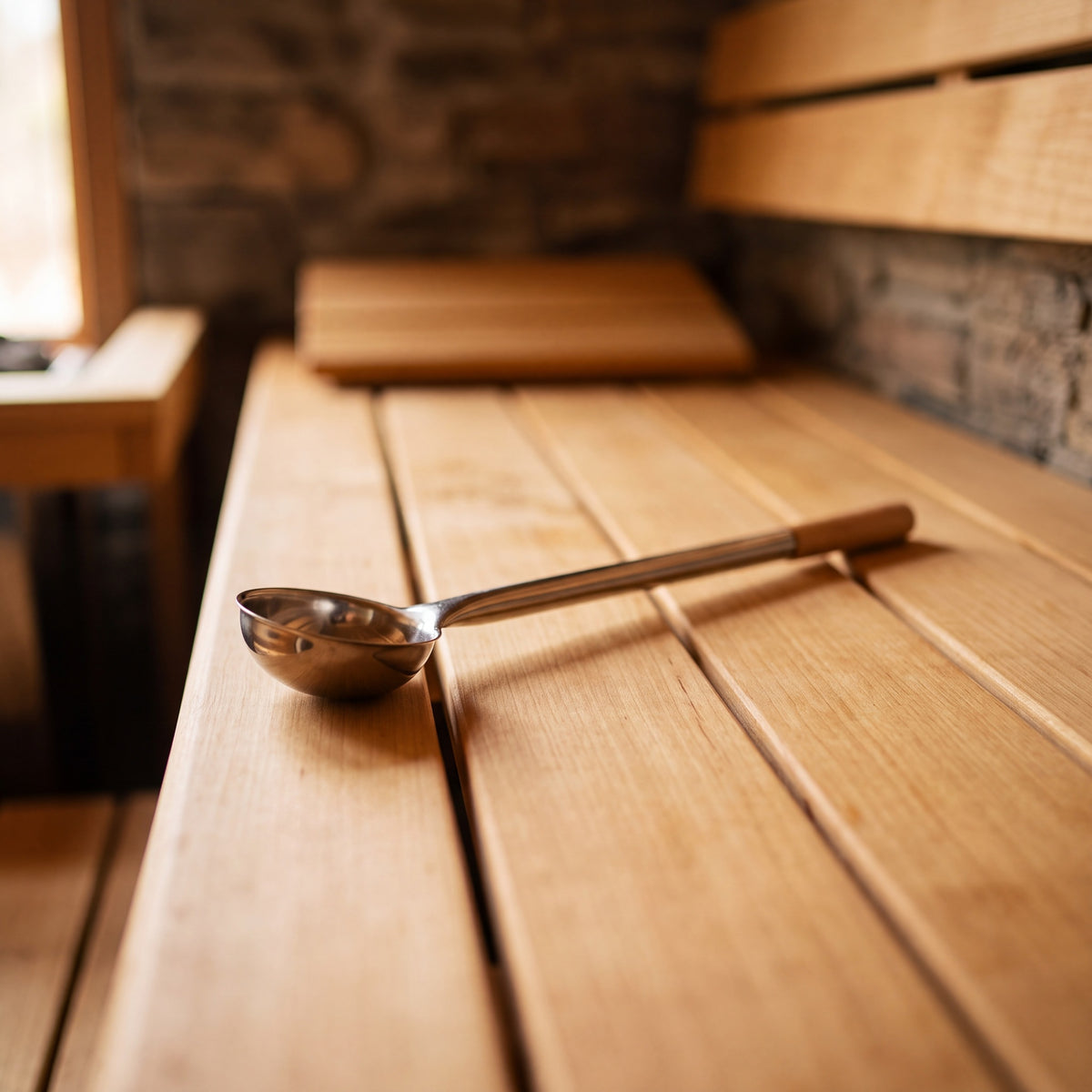 4Living Sauna Ladle Steel and Wood - in the sauna