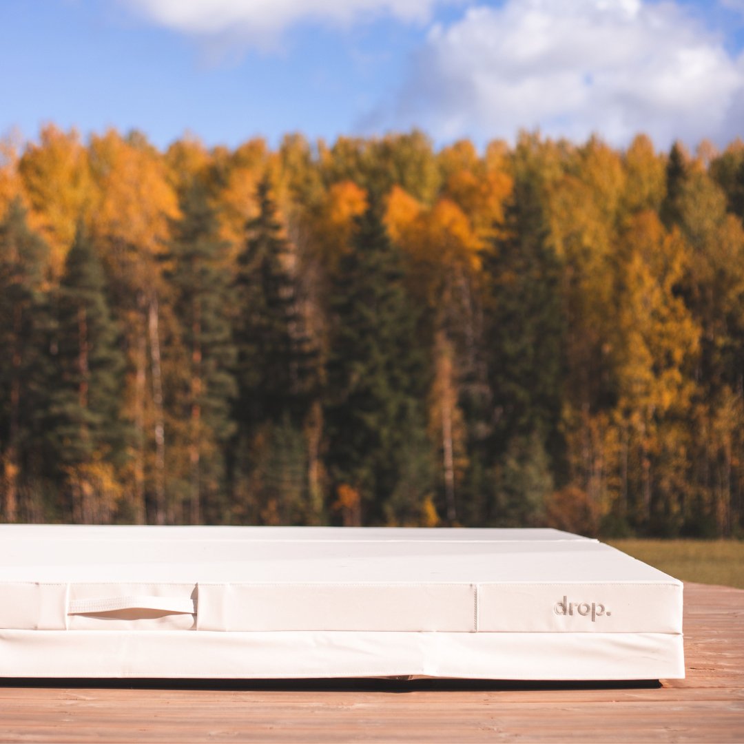 Lampi Outdoor Hot Tub by Drop Spa Hot Tub | Finnmark Sauna