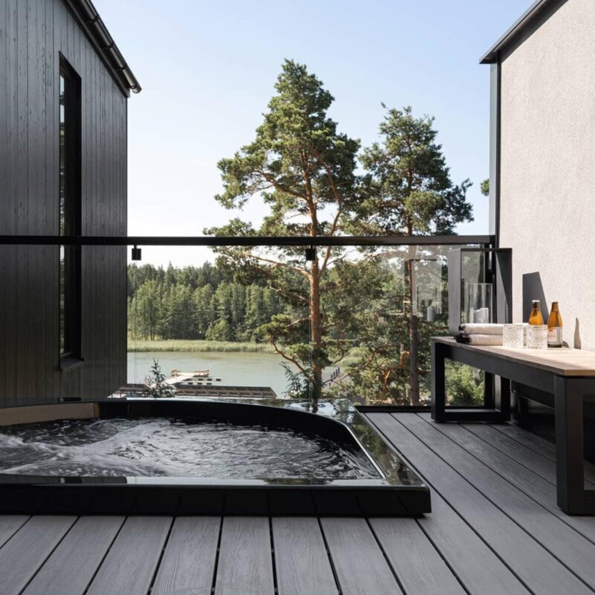 Vuolle Outdoor Hot Tub by Drop Spa Spa | Finnmark Sauna