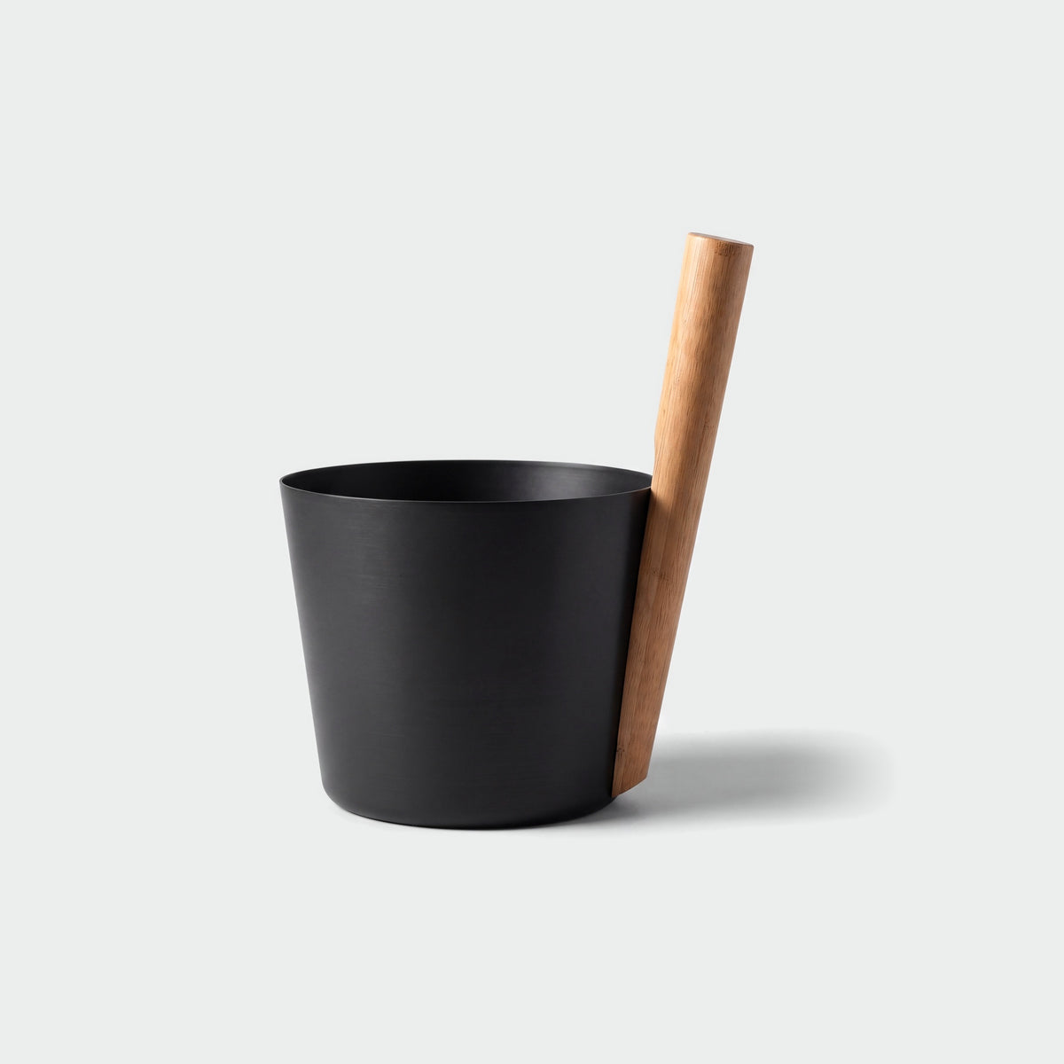 Rento 5l Anodised Aluminium Sauna Pail in Black - hero